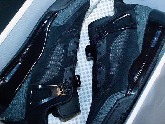 Jordan Spizike Low