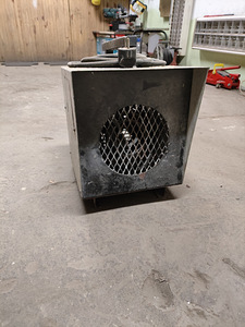 Обогреватель (1 фото из 3)