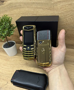 Vertu с двумя SIM-картами, кнопочный телефон, двухсимочный (3 фото из 10)