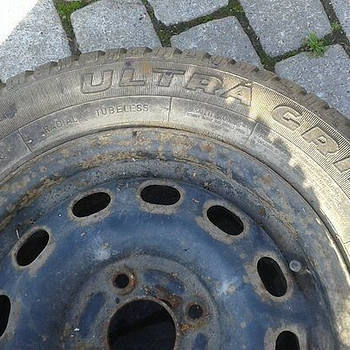 GOODYEAR ULTRA GRIP 400 185/65/R14 TALVEREHVID