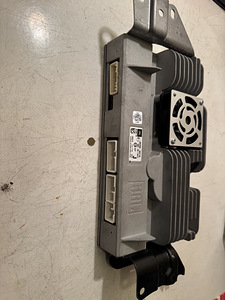 Multimeedia Toyota Land Cruiser 150 2020- (4 foto / 4)