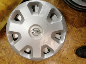 Колпаки авто (3 фото из 5)
