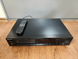Sony CDP-770 HiFi Compact Disc Player  (2 фото из 3)