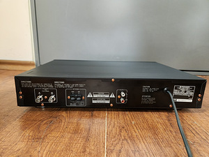 Pioneer F-757 AM/FM Digital Synthesizer Tuner (3 фото из 3)