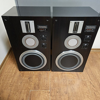 Technics SB-7 Honeycomb Disc Speaker System