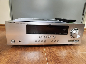 Yamaha RX-V367 Audio Video Receiver (1 фото из 3)