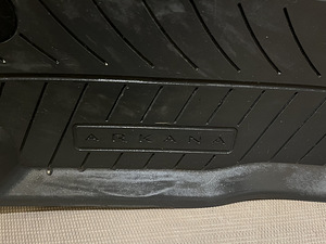 Renault Arkana ORIGINAAL jalamatid KOMPLEKT (nagu UUS) (3 foto / 4)