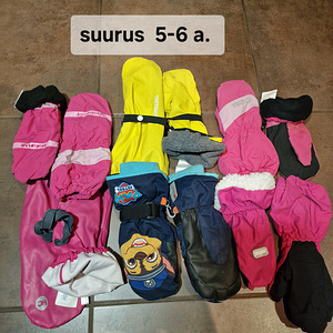 Laste kindad erinevates suurustes (2 foto / 7)
