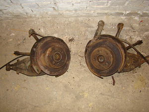 Mercedes S124, 2,5 D vedrude komplekt (5 foto / 8)