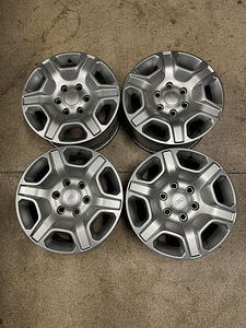 17" оригинальные диски Ford 6x139,7 +датчики (2 фото из 7)