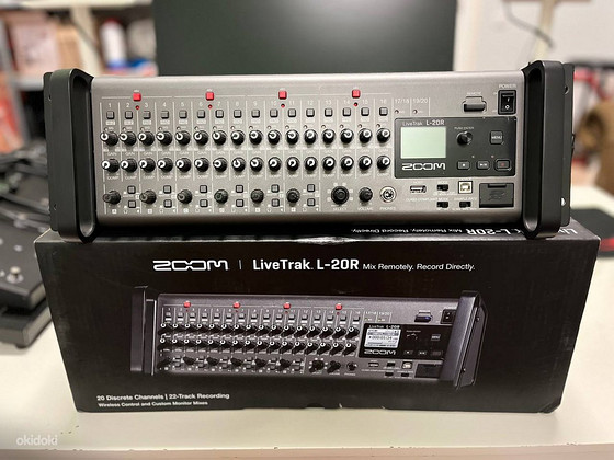 Zoom LiveTrak L-20R
