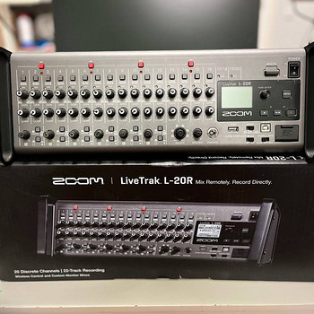 Zoom LiveTrak L-20R