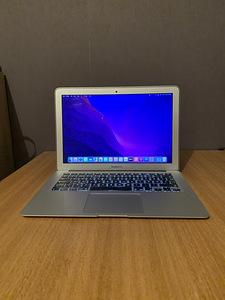 2015 MacBook Air (1 фото из 7)