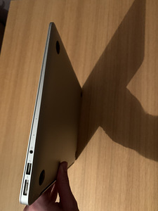 2015 MacBook Air (5 фото из 7)