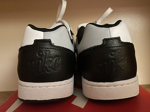 Кроссовки Nike р.42 (2 фото из 3)
