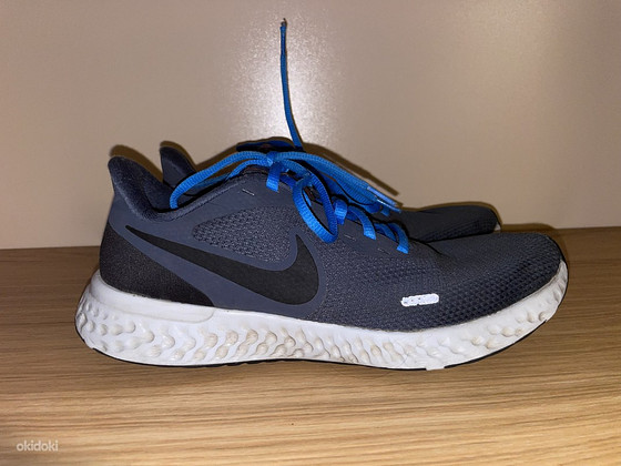 Кроссовки Nike