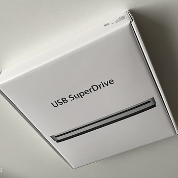 DVD и CD записывающее/читающее устройство Apple