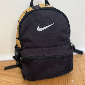 Маленький рюкзак Nike