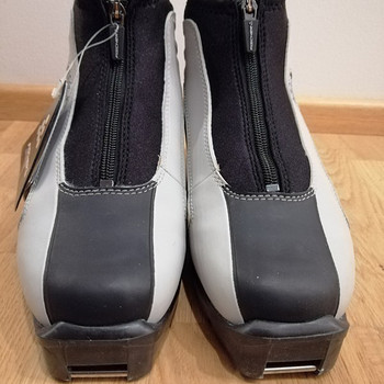 Лыжные ботинки Fischer, размер 38