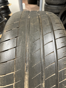 265/40/21 Kapsen suverehvid (2tk) 4,5-5mm (2 foto / 5)