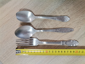 Melhiorist lusikad ja kahvel (3 foto / 5)