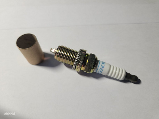 Свеча зажигания NGK2288