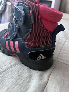 Ботинки Adidas (3 фото из 3)