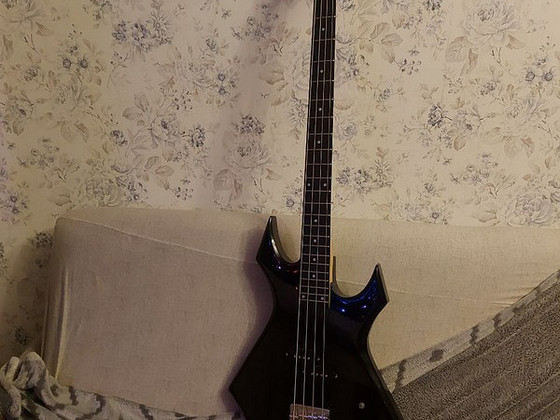 Basskitarr Harley Benton