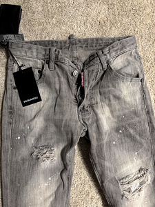 Dsquared2 Jeans (3 фото из 3)