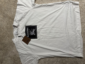 Футболка Burberry (2 фото из 4)