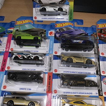 Модели Hot Wheels