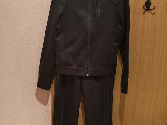 Женский спортивный костюм Adidas S