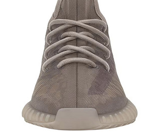 Yeezy Boost 350 V2 Light кроссовки (6 фото из 10)