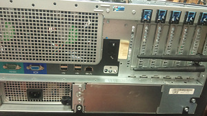 Сервер DELL PowerEdge 1900 (6 фото из 10)