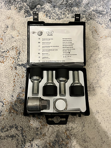 Volkswageni rattalukustuspoltide komplekt (2 foto / 4)