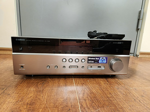 Yamaha RX-V585 7.2,BT, atmos,WiFi, 4K. (1 foto / 3)