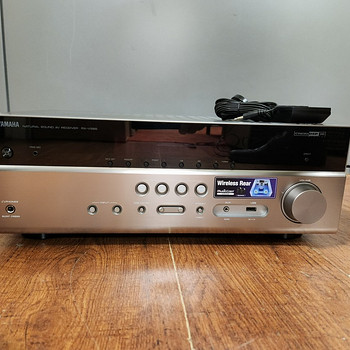 Yamaha RX-V585 7.2,BT, atmos,WiFi, 4K.