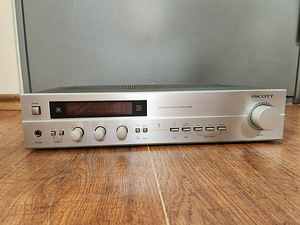 HH Scott A-428A Stereo Integrated Amplifier (1 фото из 3)