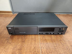 NAD 5325 HiFi Compact Disc Player (2 фото из 3)