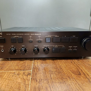 JVC AX-700(Dynamic Super-A)INTEGRATED STEREO AMPLIFIER