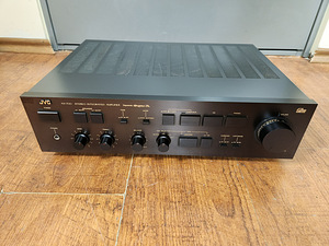 JVC AX-700(Dynamic Super-A)INTEGRATED STEREO AMPLIFIER (2 фото из 3)