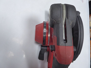 Akuketassaag Milwaukee M18 FMCS + Aku 5.0 Ah (5 foto / 6)