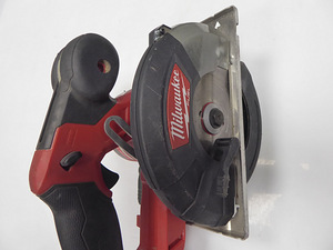 Akuketassaag Milwaukee M18 FMCS + Aku 5.0 Ah (6 foto / 6)