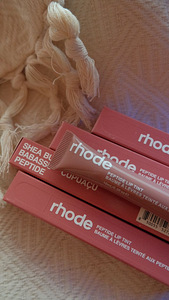 Rhode Peptide Lip Tint (1 фото из 3)