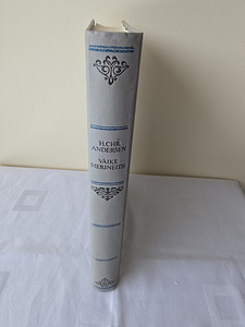 Книга Андерсен на эстонском сказки книги (3 фото из 6)