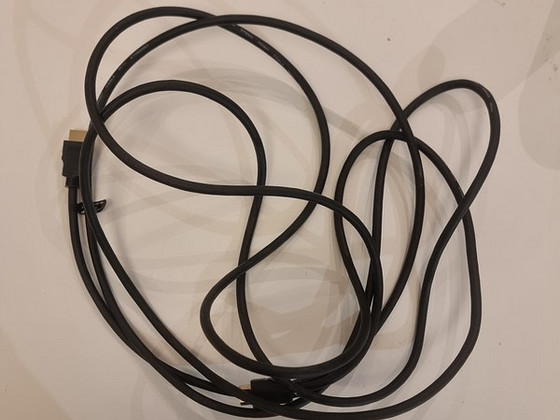 Кабель HDMI
