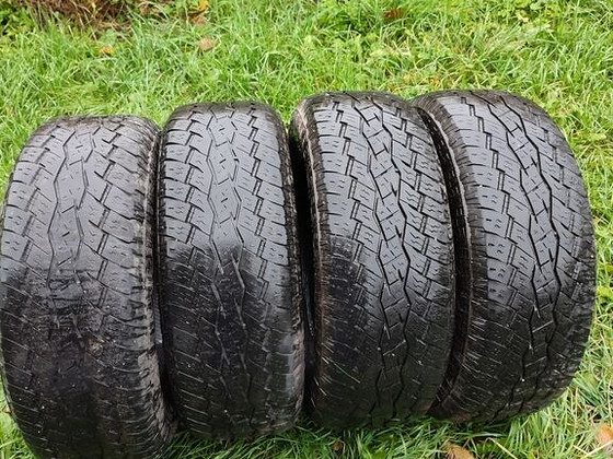 Talverehvid/lamellid 265/65 R17 Toyo