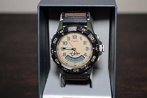 Timex Expedition 39 мм - НОВЫЙ в упаковке! (3 фото из 9)