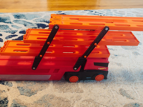 Машинка Hot Wheels