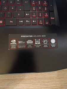 Acer predator helios 300 mänguri sülearvuti (8 foto / 10)